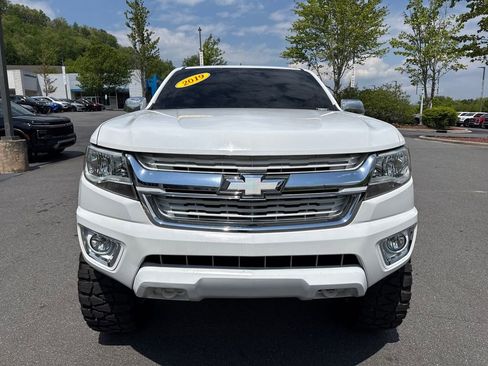 Used 2019 Chevrolet Colorado W/T w/ WT Convenience Package AWD/4WD image 10
