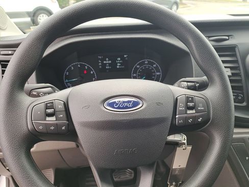 New 2026 Ford Transit 150 148 Medium Roof w/ Load Area Protection Package image 7