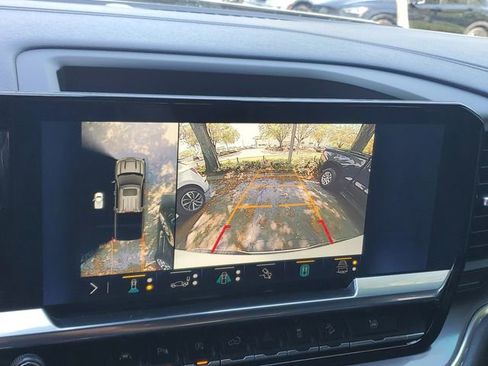 Used 2023 Chevrolet Silverado 1500 High Country w/ Z71 Off-Road Package image 22