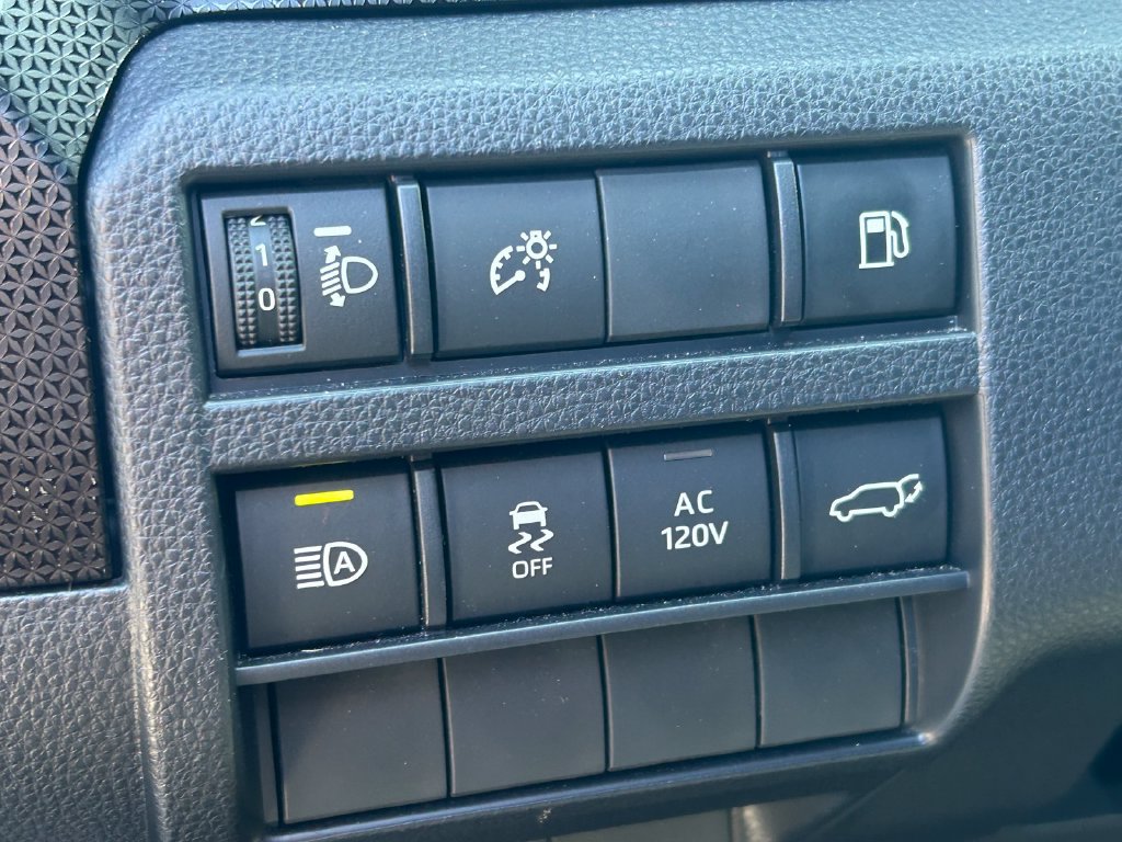 Certified 2025 Toyota 4Runner Limited AWD/4WD image 27