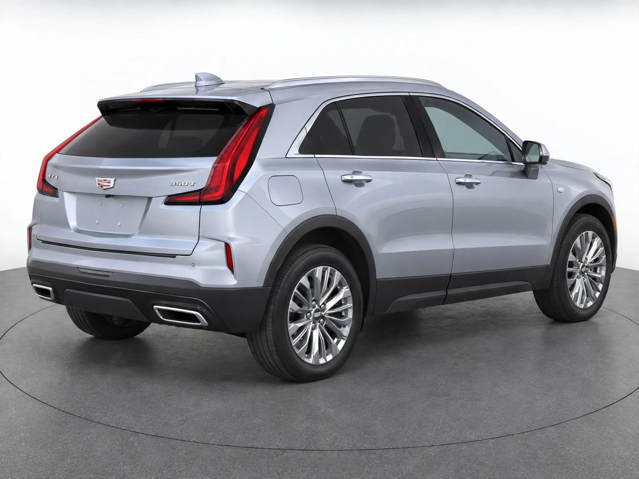 Used 2025 Cadillac XT4 Premium Luxury FWD image 4
