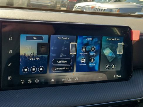 New 2026 Nissan Kicks SR w/ Cold Weather Package image 31