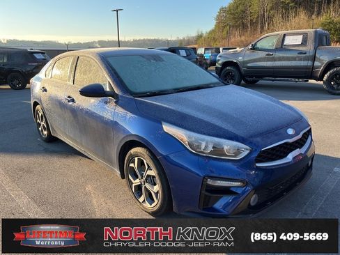 Used 2021 Kia Forte LXS image 2