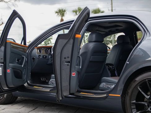 Used 2018 Bentley Flying Spur S V8 AWD/4WD image 22