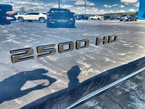 Used 2021 Chevrolet Silverado 2500 Custom w/ Custom Value Package AWD/4WD image 29