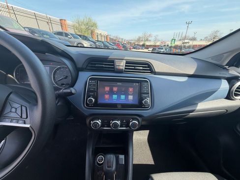 Used 2025 Nissan Versa SV image 17