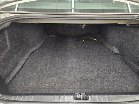 Used 2014 Chevrolet Impala LT w/ LT Sunroof Package image 40