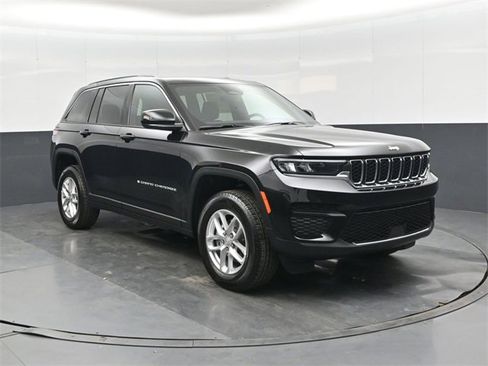 New 2025 Jeep Grand Cherokee Laredo X image 1