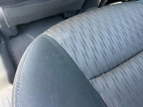 Used 2018 Nissan Rogue S image 13