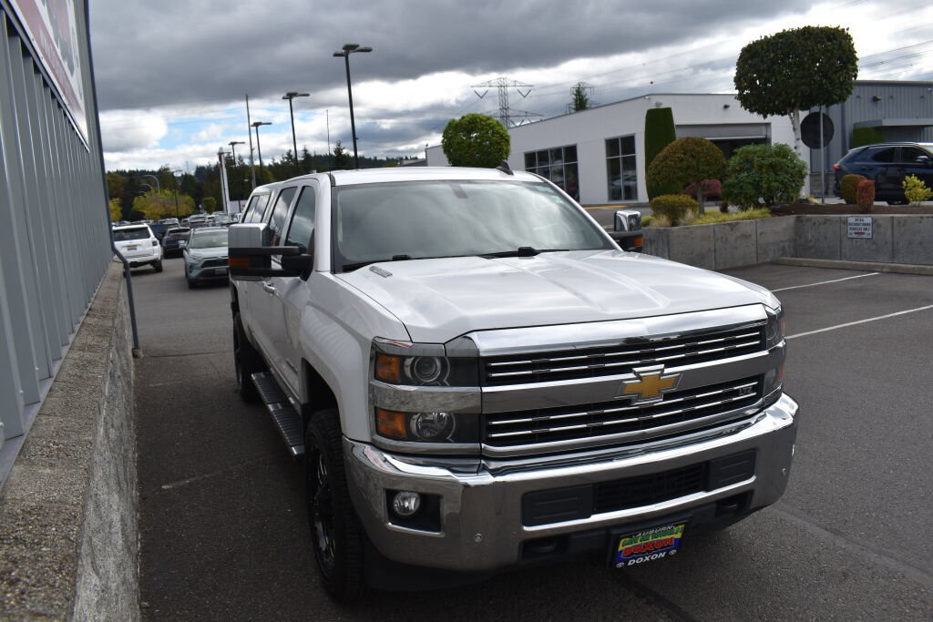 Used 2015 Chevrolet Silverado 2500 LTZ w/ Duramax Plus Package AWD/4WD image 3