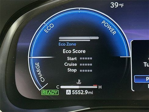 Used 2024 Toyota Venza Limited image 28