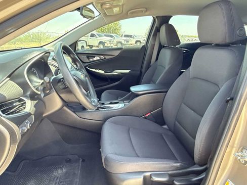 Used 2022 Chevrolet Malibu LS FWD image 15
