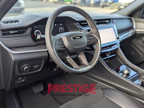 New 2026 Jeep Grand Cherokee Laredo image 11