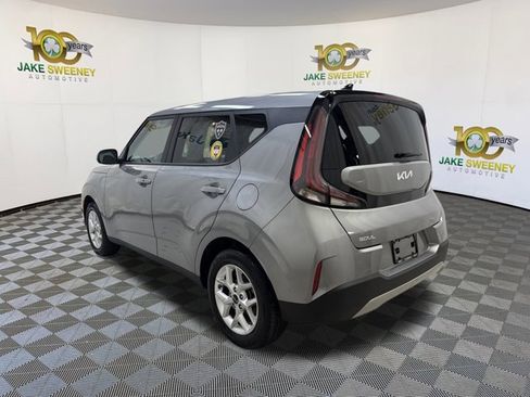 Used 2023 Kia Soul S image 7