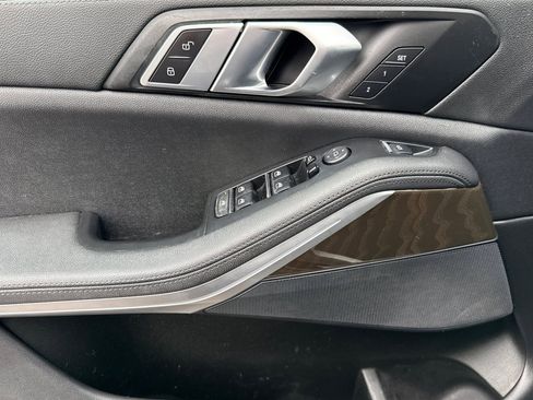 Used 2022 BMW X5 xDrive40i w/ Climate Comfort Package image 12