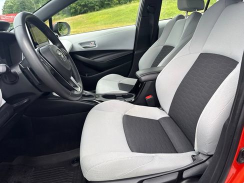 Used 2024 Toyota Corolla SE FWD image 16