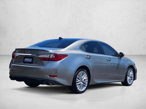 Used 2018 Lexus ES 350 w/ Luxury Package w/Wood Trim FWD image 5