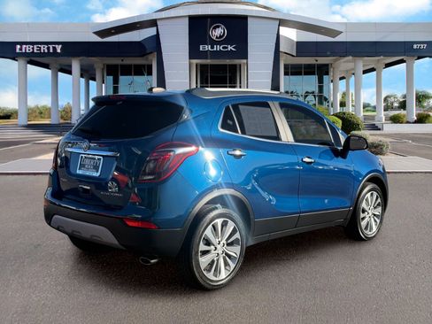 Used 2020 Buick Encore Preferred w/ Safety Package FWD image 3