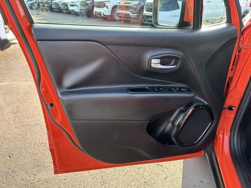 Used 2020 Jeep Renegade Altitude image 12