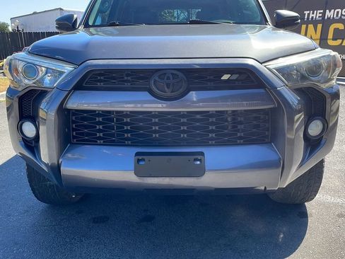 Used 2015 Toyota 4Runner SR5 Premium RWD image 10