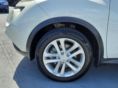 Used 2016 Nissan Juke SL FWD image 11