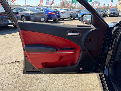 Used 2018 Dodge Charger R/T Scat Pack image 20