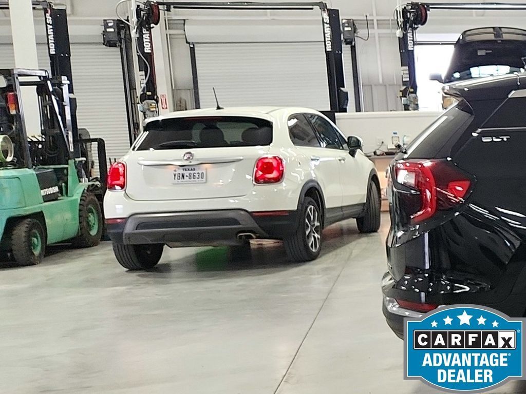 Used 2023 GMC Terrain SLT w/ Infotainment Package II AWD/4WD image 8