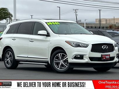 Used 2017 INFINITI QX60 FWD w/ Premium Plus Package