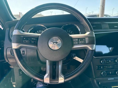 Used 2013 Ford Mustang GT image 13