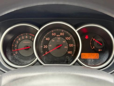 Used 2009 Nissan Versa 1.8 S w/ ABS Pkg FWD image 13