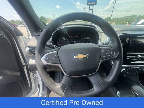 Certified 2023 Chevrolet Traverse LT FWD image 17