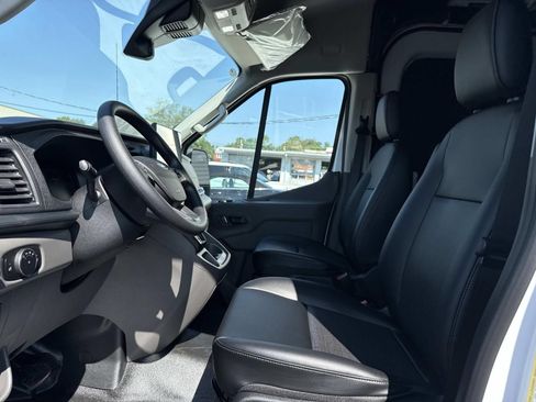 New 2026 Ford Transit 250 148 Medium Roof w/ Load Area Protection Package RWD image 10