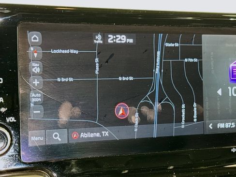 Used 2022 Kia Sorento S FWD image 11