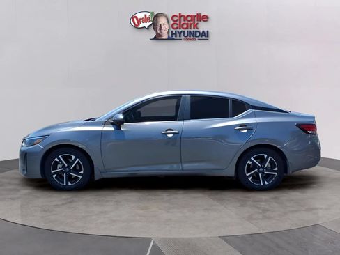 Used 2024 Nissan Sentra SV w/ All-Weather Package FWD image 2
