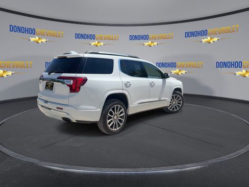 Used 2023 GMC Acadia Denali w/ Denali Ultimate Package FWD image 8