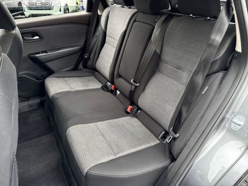 Certified 2023 Nissan Rogue SV FWD image 17