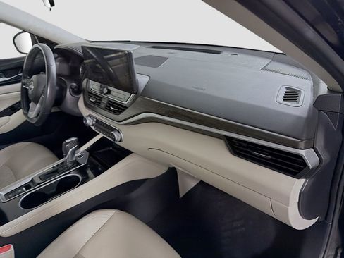 Used 2023 Nissan Altima 2.5 SL FWD image 31