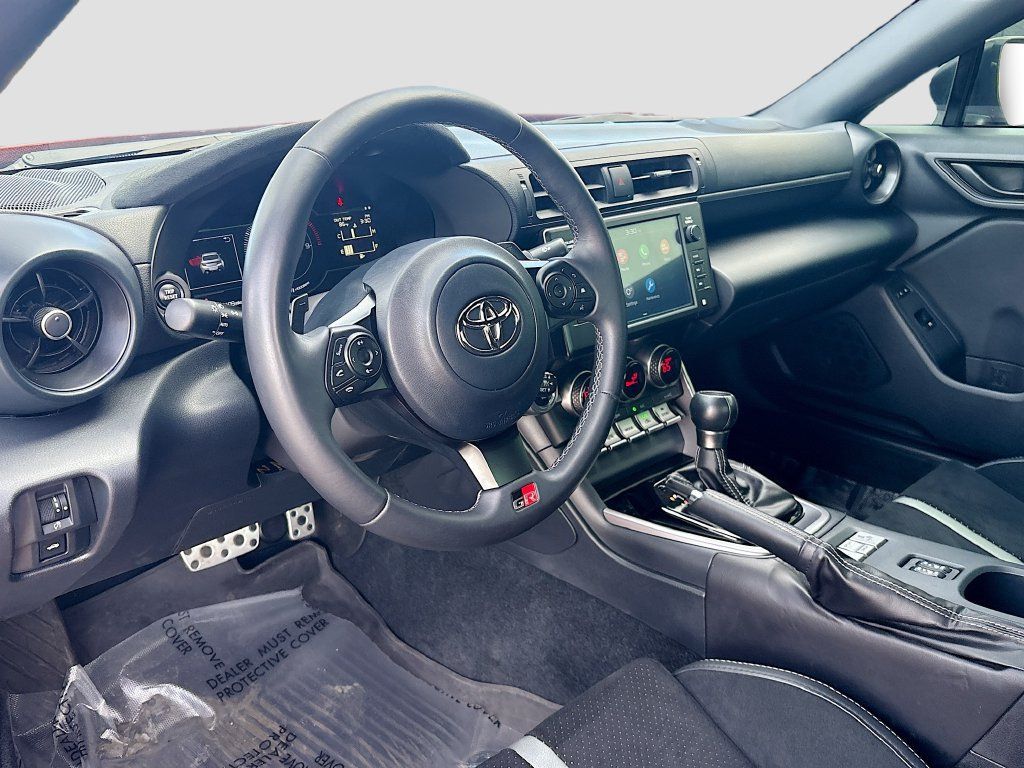 Used 2025 Toyota GR86 Premium w/ Performance Package RWD image 9