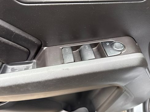 Used 2024 Chevrolet Colorado W/T image 11