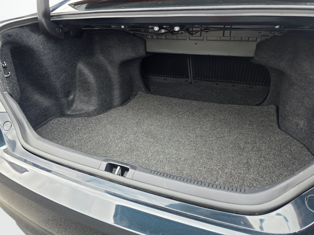 Used 2017 Toyota Camry SE FWD image 23