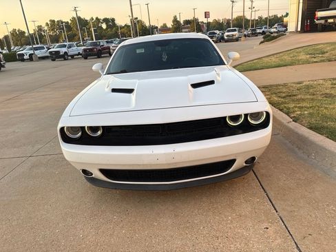 Used 2019 Dodge Challenger SXT w/ Blacktop Package RWD image 7