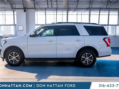 Used 2021 Ford Expedition XLT AWD/4WD image 2