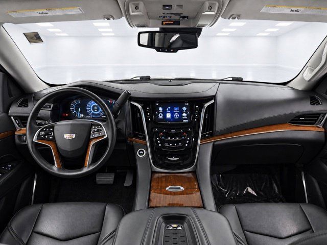 Used 2016 Cadillac Escalade ESV Luxury AWD/4WD image 30