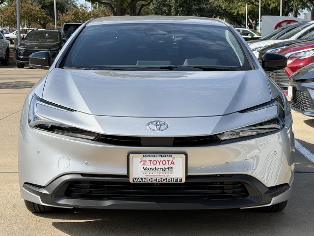 New 2027 Toyota Prius LE FWD image 7
