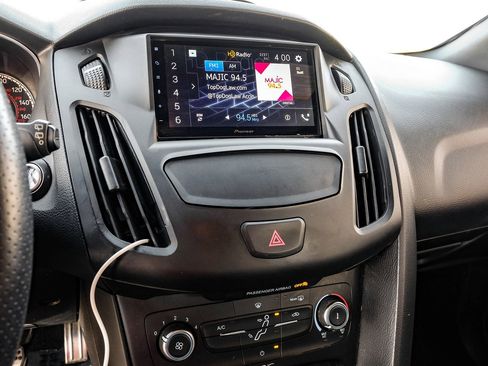 Used 2018 Ford Focus ST image 28