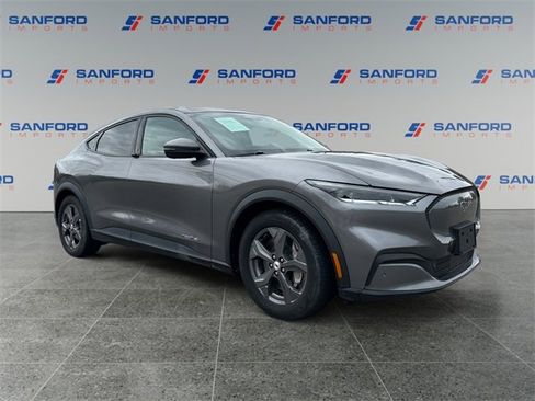 Used 2021 Ford Mustang Mach-E Select image 7