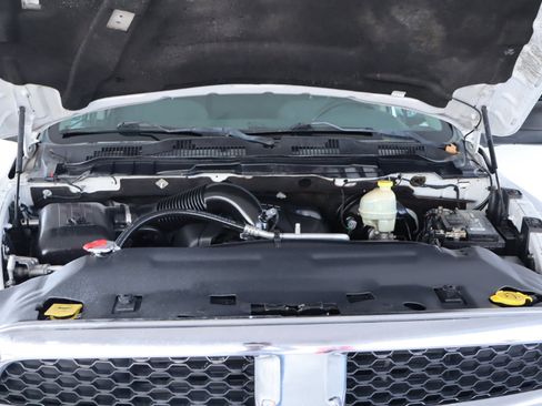 Used 2016 RAM 1500 Classic SLT image 36