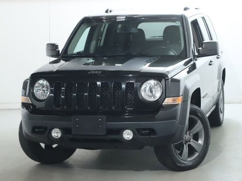 Used 2016 Jeep Patriot Sport w/ Power Value Group AWD/4WD image 3