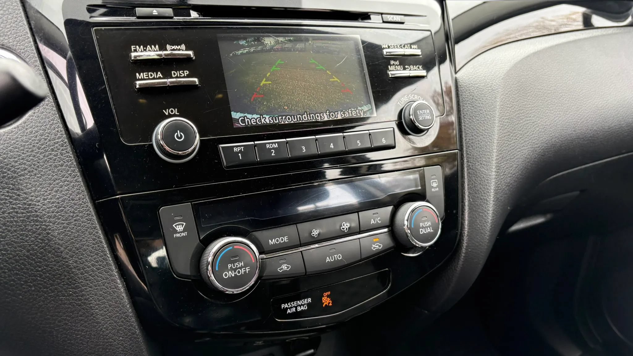 Used 2017 Nissan Rogue Sport SV FWD image 19