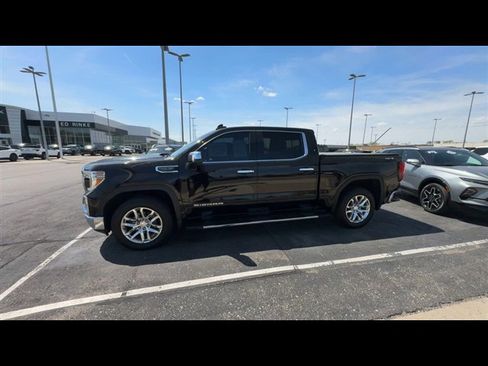 Used 2021 GMC Sierra 1500 SLT w/ SLT Premium Plus Package AWD/4WD image 5